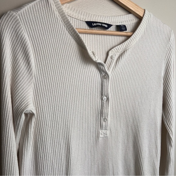 Lands' End Women’s Cream Henley Ribbed Knit Top Size XS EUC - Picture 2 of 7